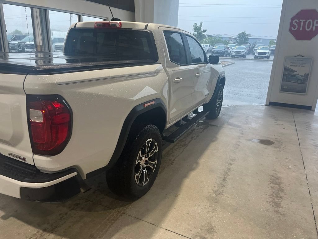 Certified 2025 GMC Canyon AT4 AWD/4WD image 4