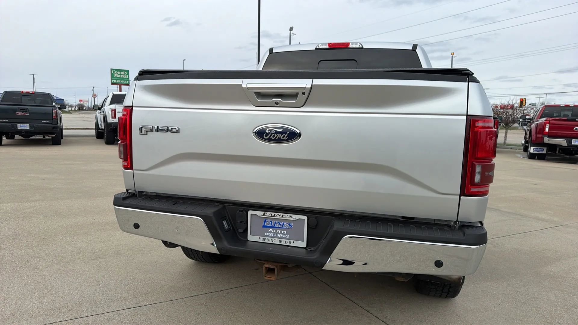 Used 2017 Ford F150 Lariat w/ Equipment Group 502A Luxury image 18