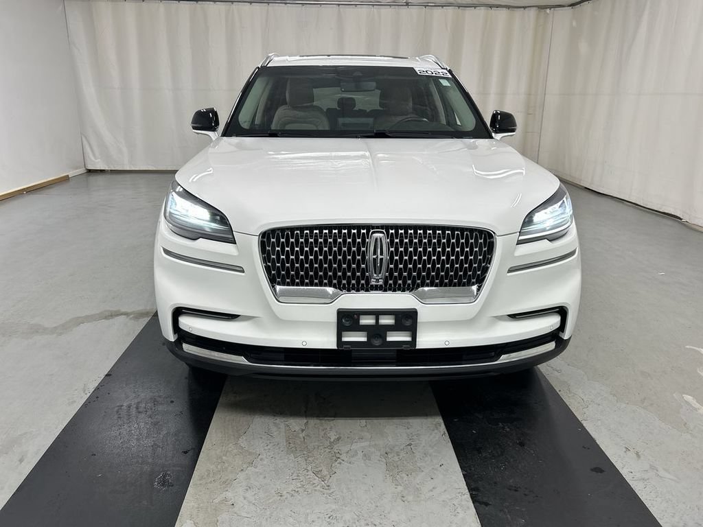 Used 2022 Lincoln Aviator Reserve w/ Elements Package Plus AWD/4WD image 3