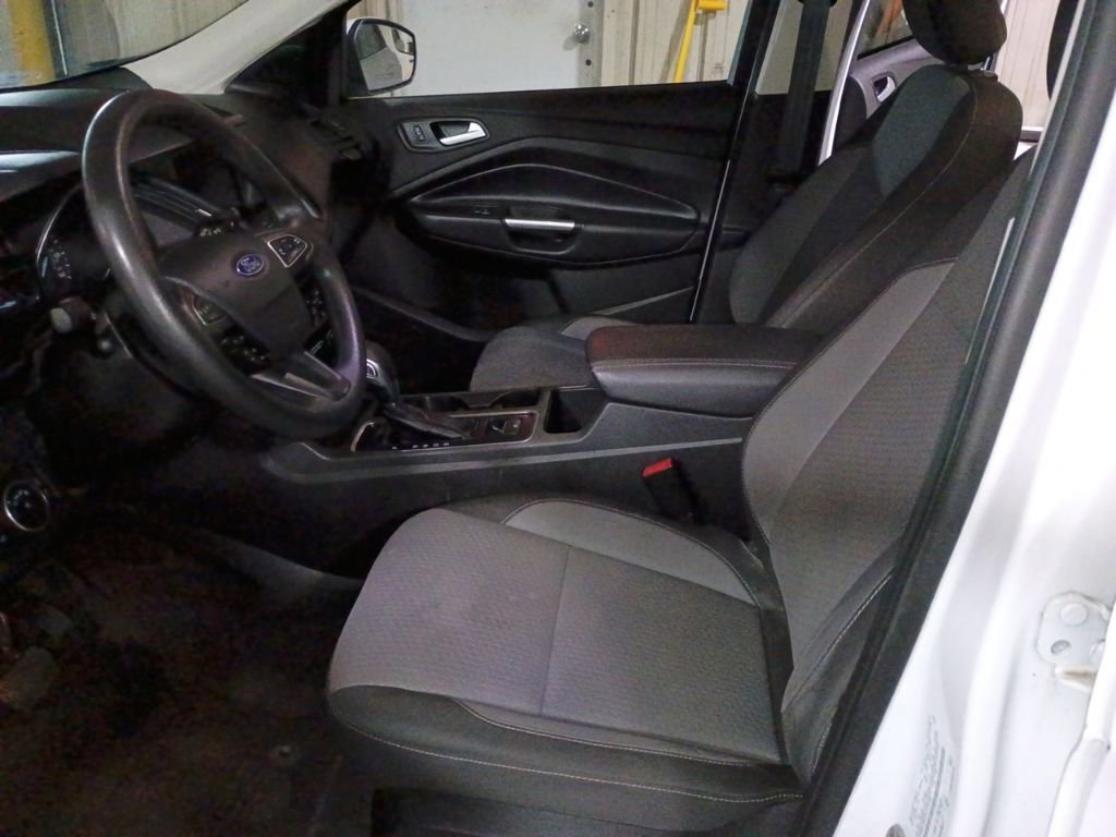 Used 2019 Ford Escape SE image 8