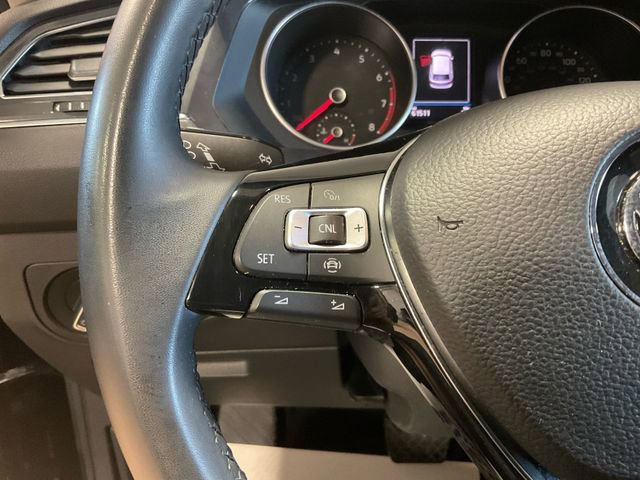 Used 2020 Volkswagen Tiguan SE image 24