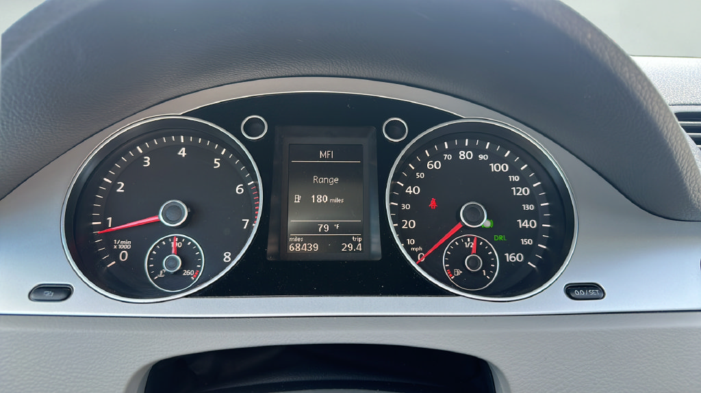 Used 2009 Volkswagen Passat Komfort FWD image 43