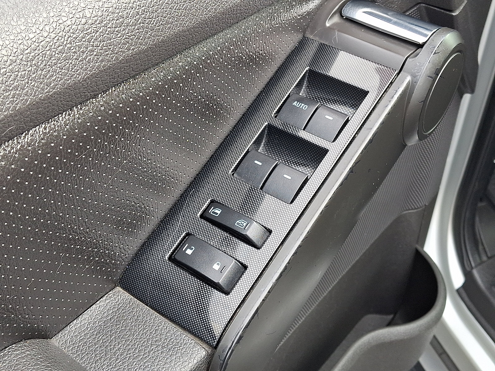 Used 2010 Ford Explorer Sport Trac Limited AWD/4WD image 14