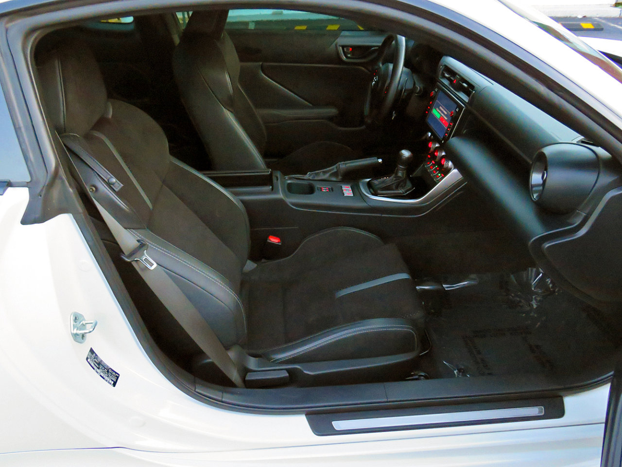 Used 2023 Toyota GR86 Premium image 12
