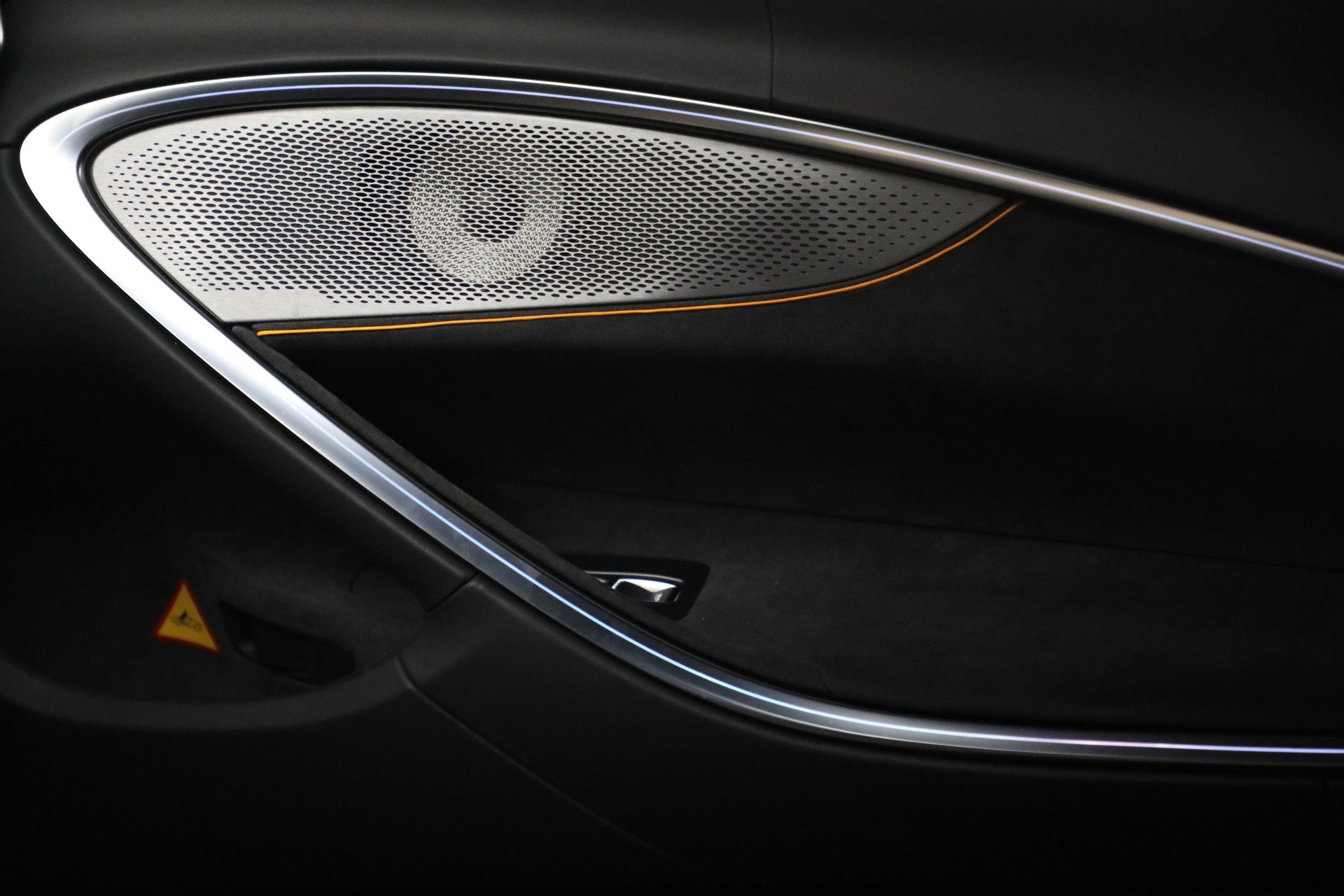 Used 2024 McLaren Artura image 28