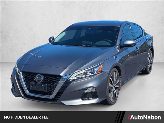 Used 2020 Nissan Altima 2.5 Platinum FWD image 1