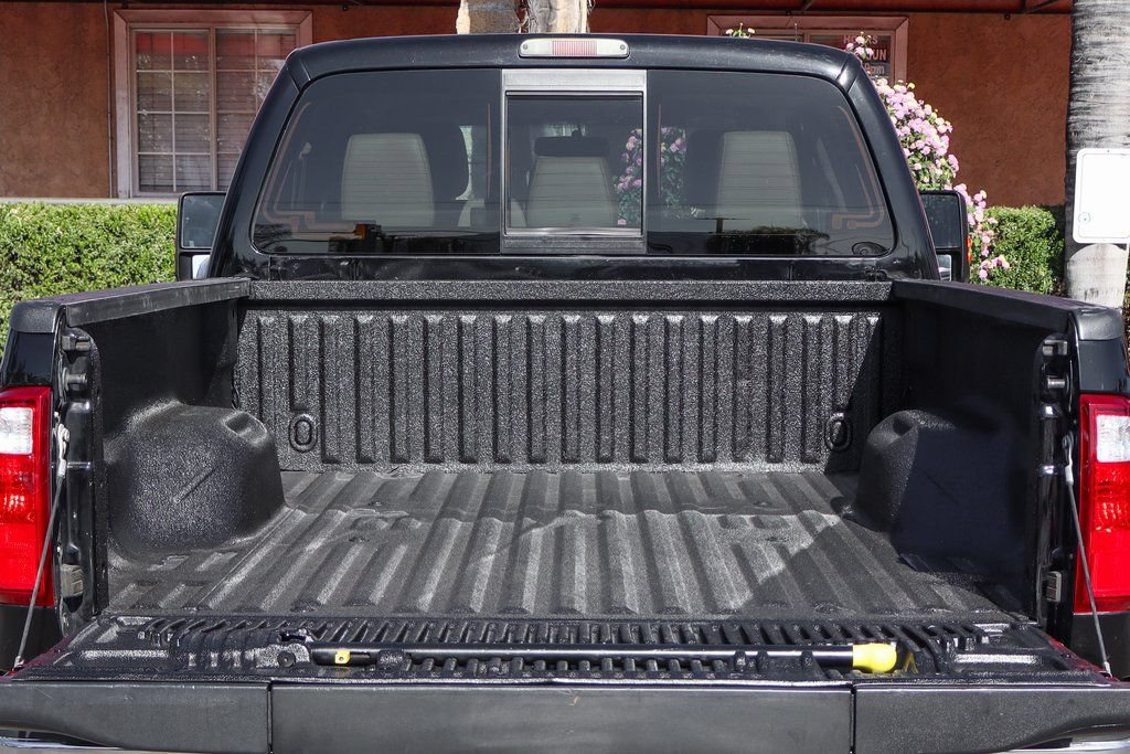Used 2012 Ford F250 Lariat w/ Lariat Interior Pkg AWD/4WD image 8