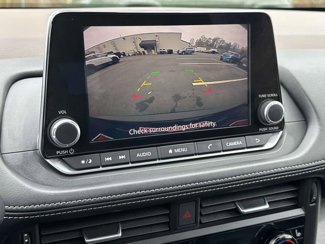 Used 2023 Nissan Rogue SV w/ SV Premium Package image 20