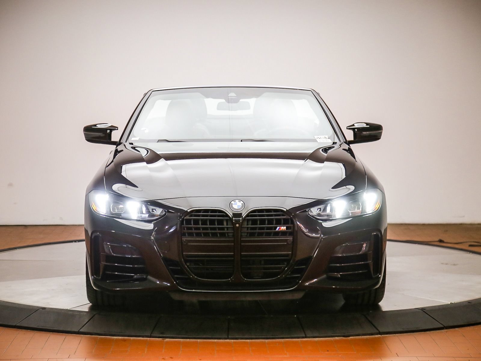 Used 2026 BMW M440i Convertible w/ Premium Package RWD image 7