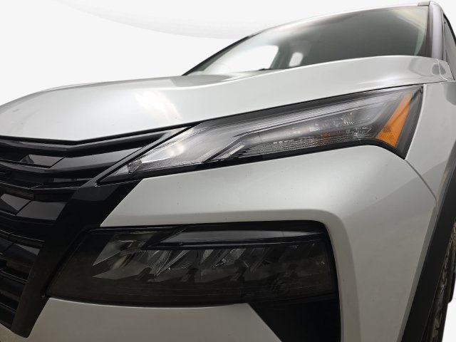 New 2027 Nissan Rogue Dark Armor FWD image 34
