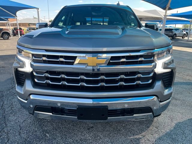 Used 2023 Chevrolet Silverado 1500 LTZ w/ LTZ Premium Package AWD/4WD image 2