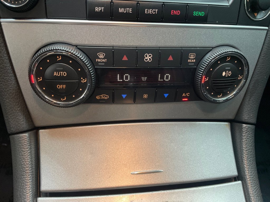 Used 2005 Mercedes-Benz CLK 55 AMG Cabriolet image 34