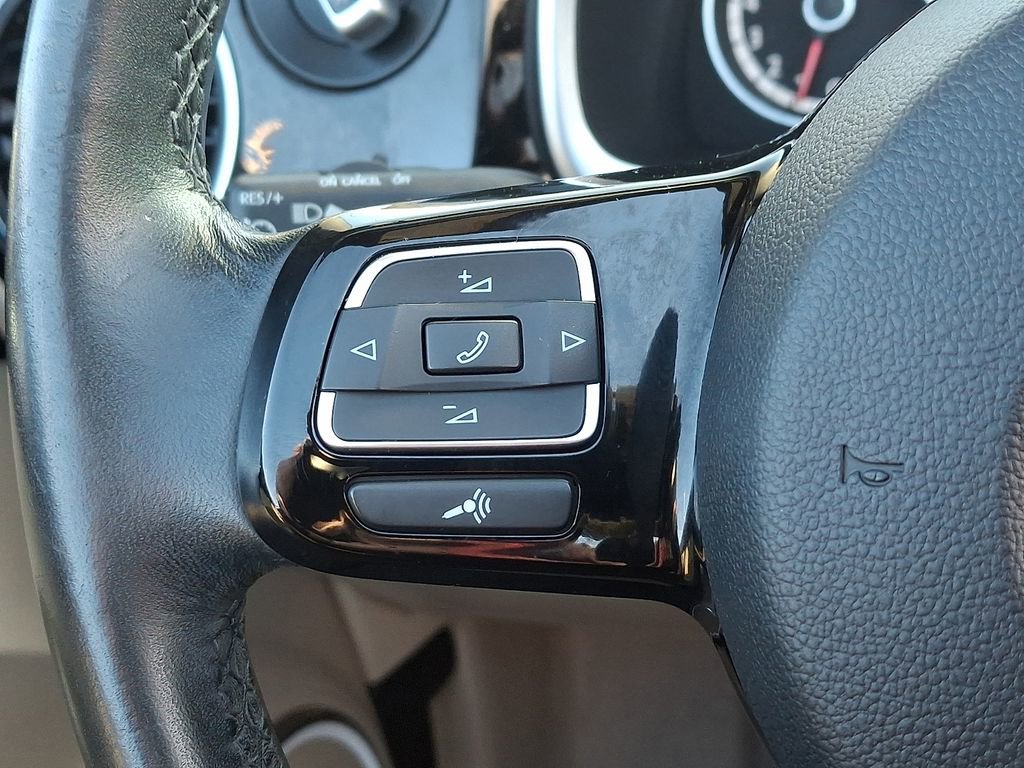 Used 2014 Volkswagen Beetle 2.5 image 20