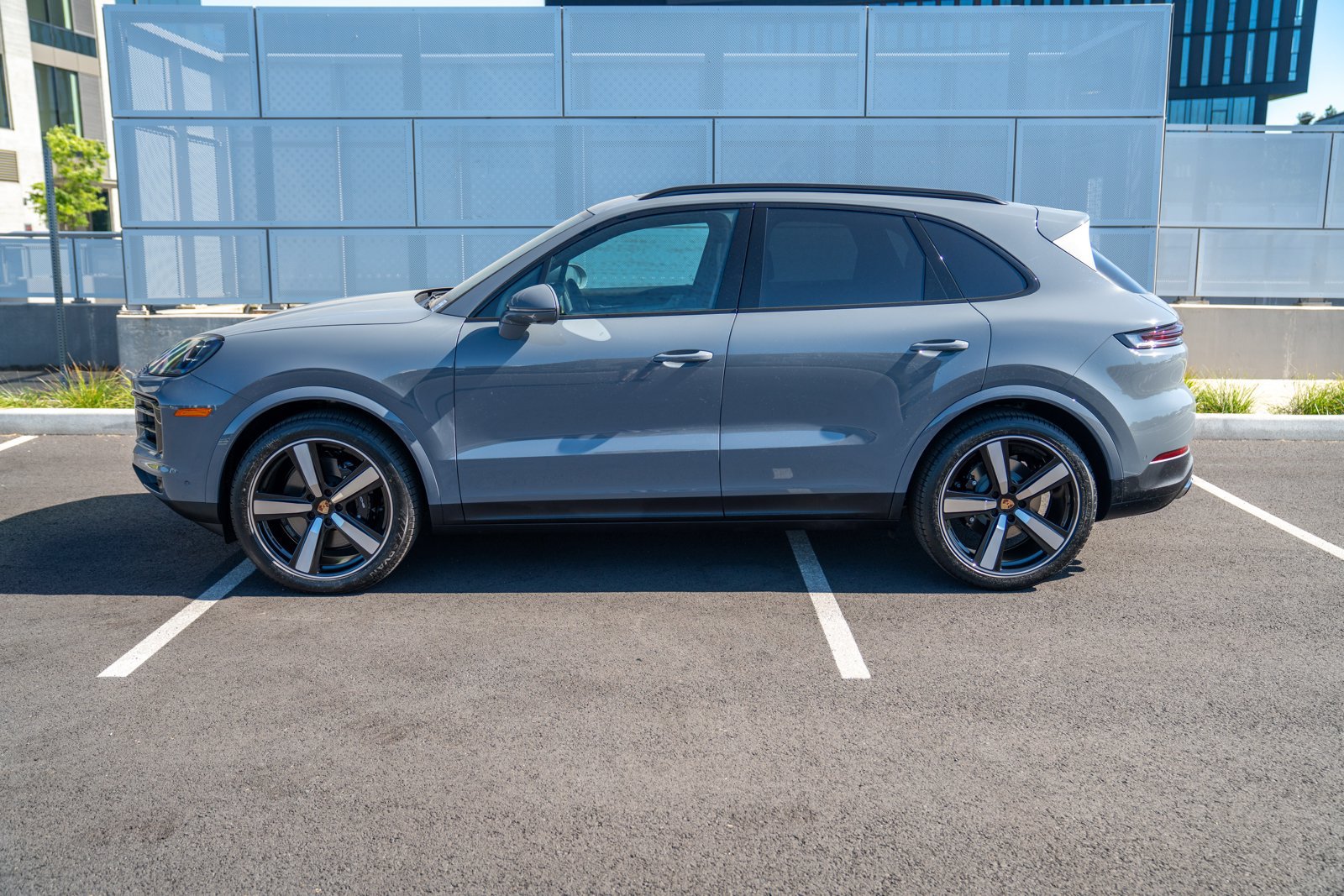 New 2026 Porsche Cayenne AWD/4WD video 2
