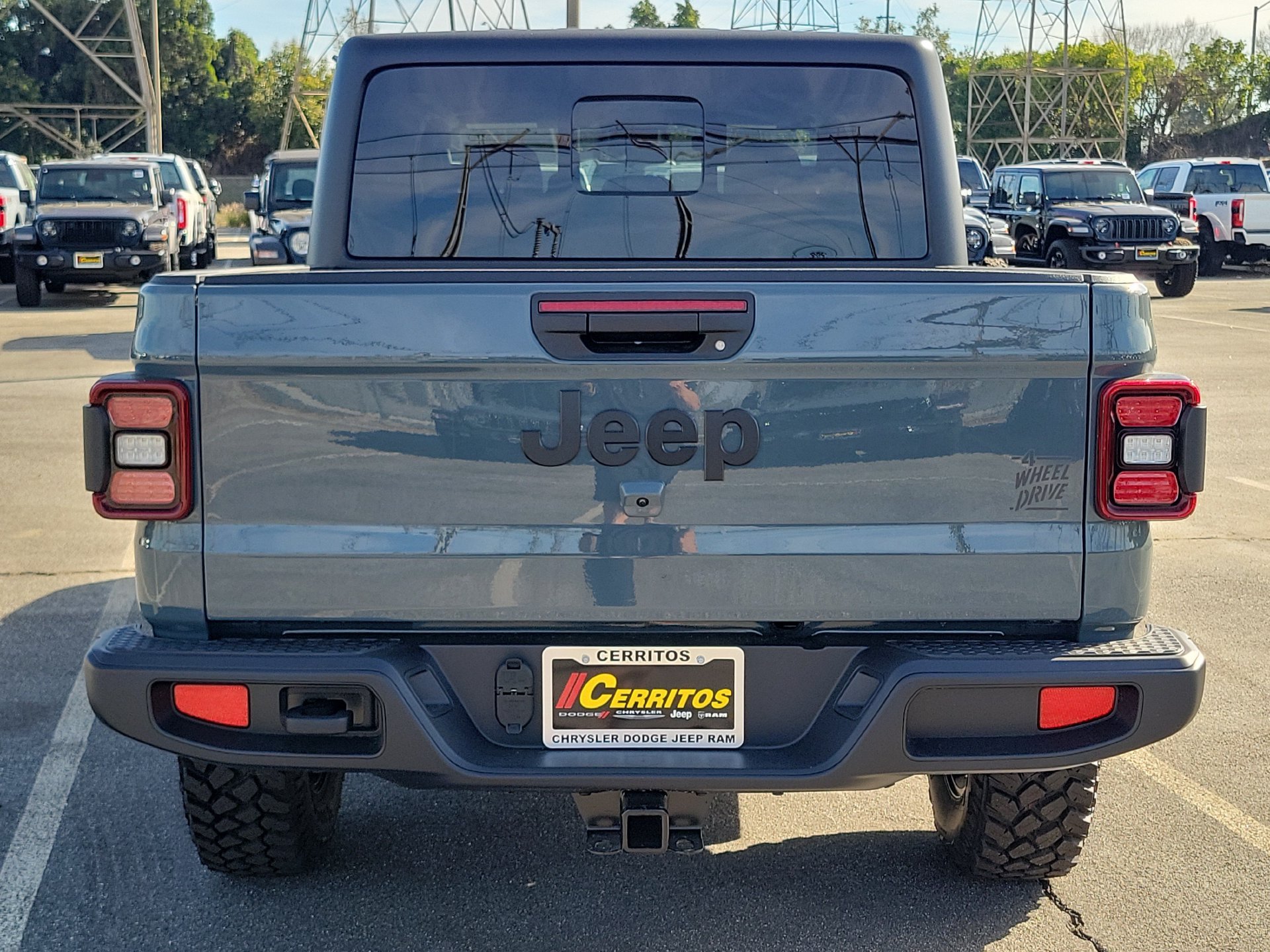 New 2026 Jeep Gladiator Sport AWD/4WD image 19