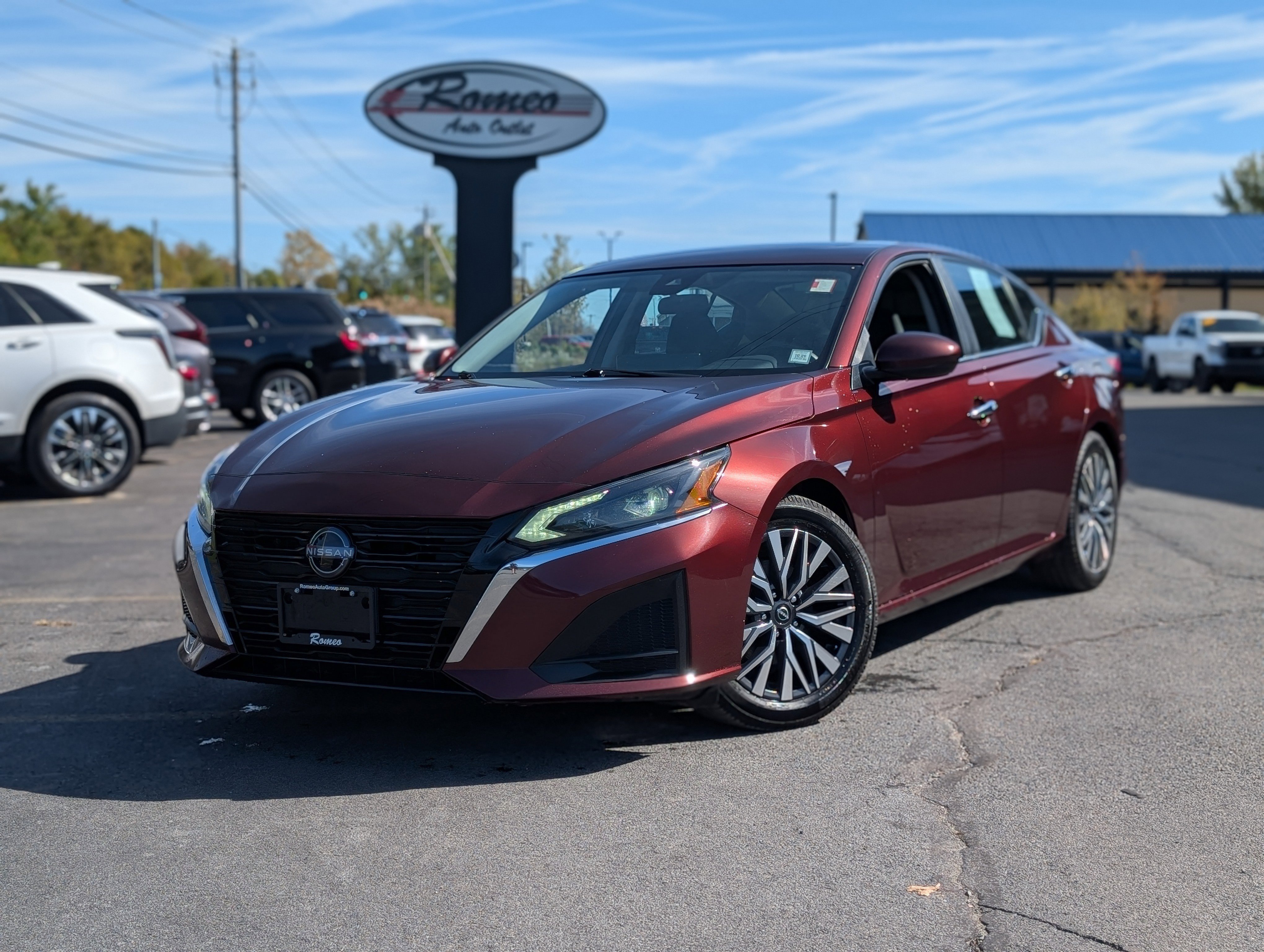 Used 2023 Nissan Altima 2.5 SV w/ SV Premium Package