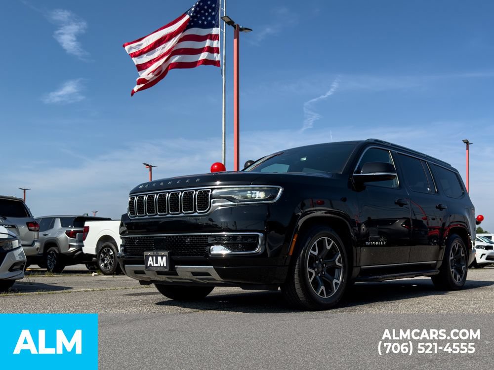Used 2023 Jeep Wagoneer Series III w/ Preferred Equipment Group AWD/4WD image 14