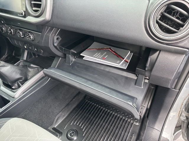 Used 2020 Toyota Tacoma TRD Off-Road image 39