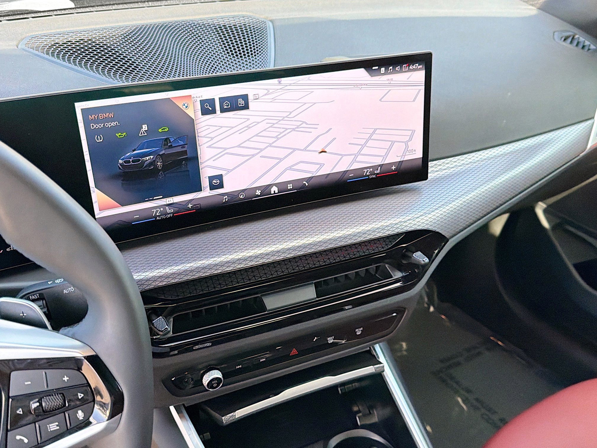 Used 2025 BMW 330i Sedan w/ Parking Assistance Package image 27