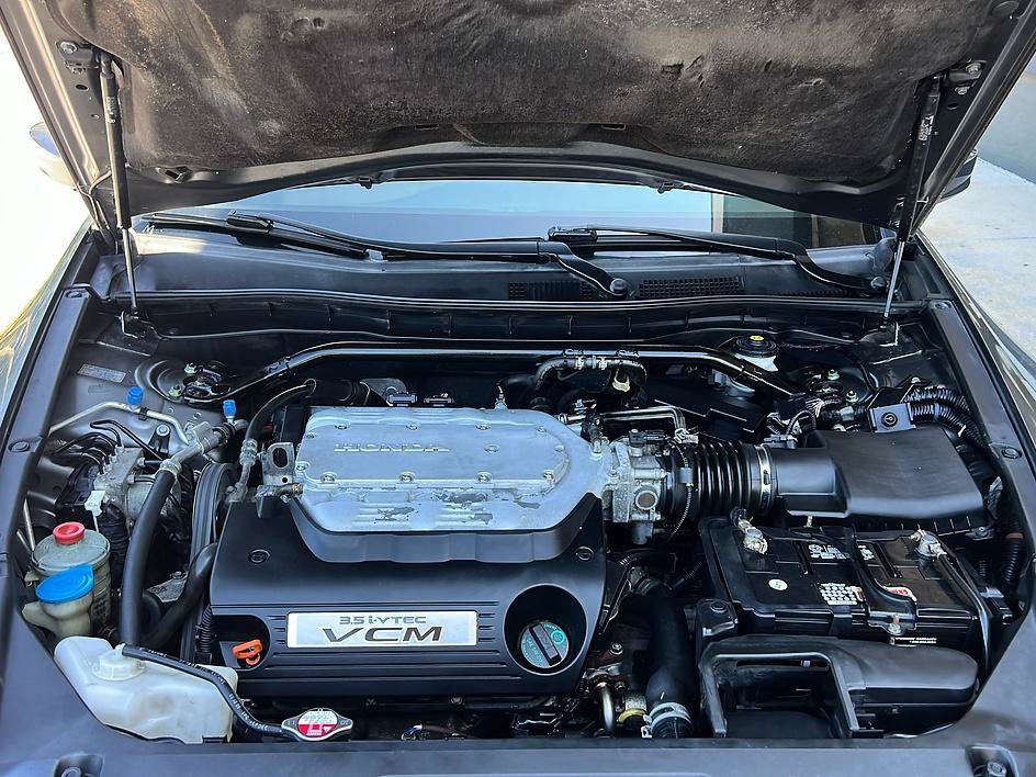 Used 2010 Honda Accord EX-L image 9