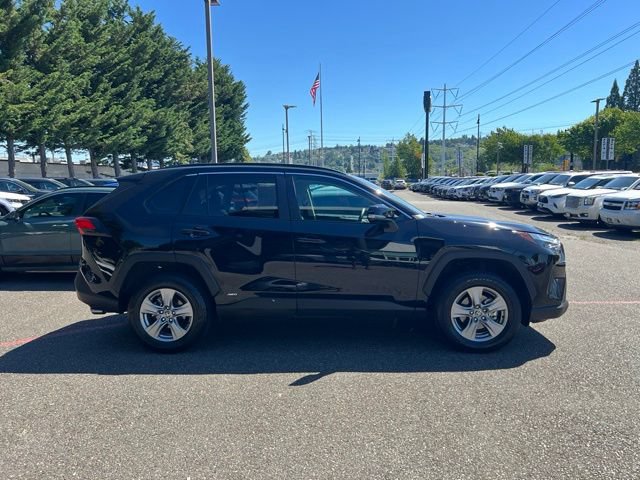 Used 2025 Toyota RAV4 XLE w/ Convenience Package AWD/4WD image 8