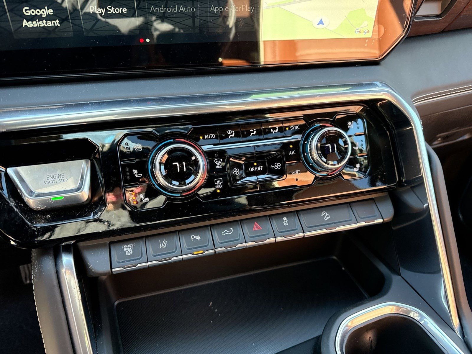 New 2026 GMC Sierra 2500 Denali Ultimate w/ Max Trailering Package image 17