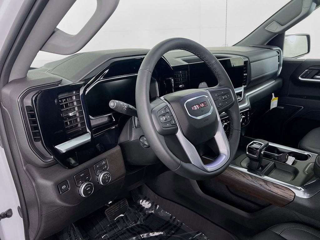 Certified 2026 GMC Sierra 1500 SLT w/ SLT Premium Plus Package AWD/4WD image 8