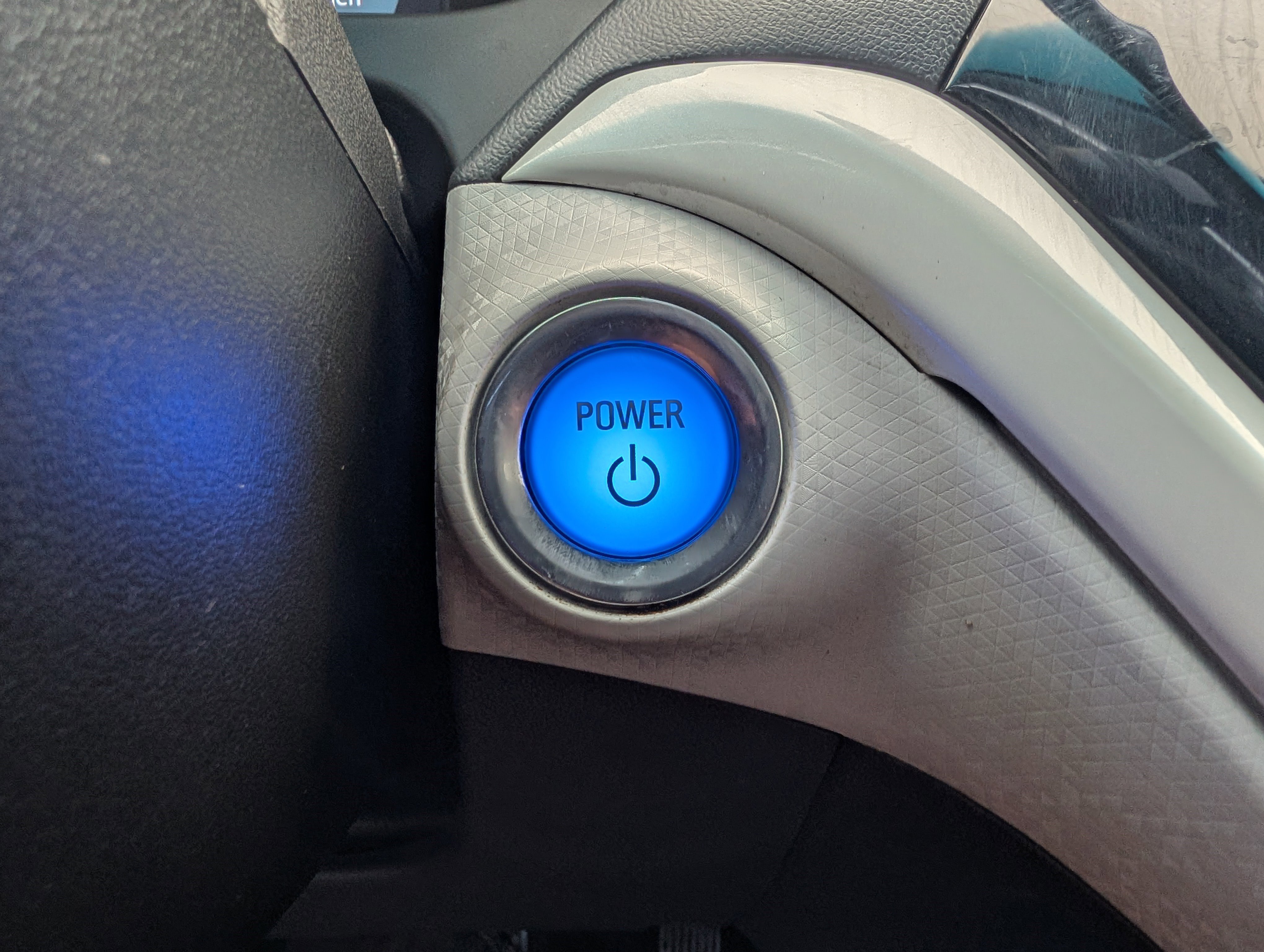 Used 2017 Chevrolet Bolt Premier w/ Driver Confidence II Package image 32