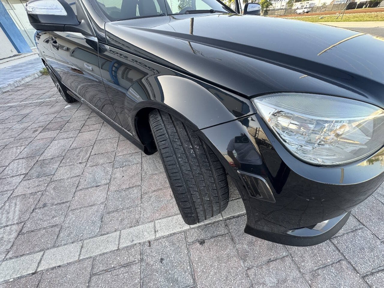 Used 2009 Mercedes-Benz C 300 Sedan image 19
