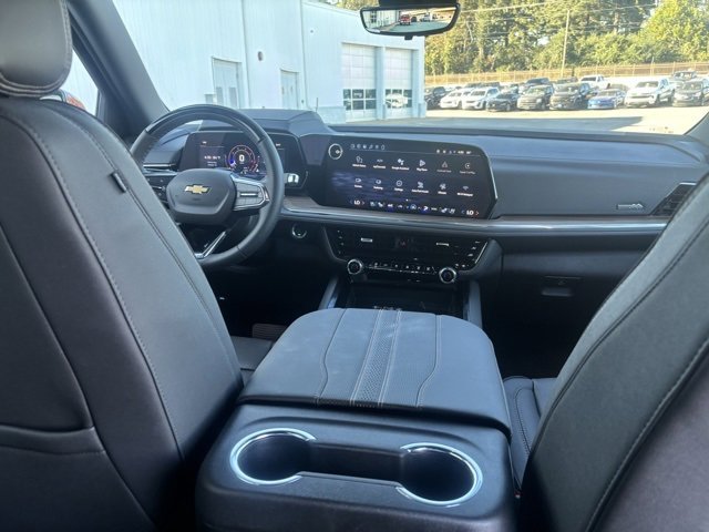 New 2026 Chevrolet Suburban High Country image 18