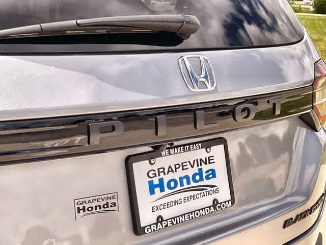 Certified 2026 Honda Pilot Black Edition image 8