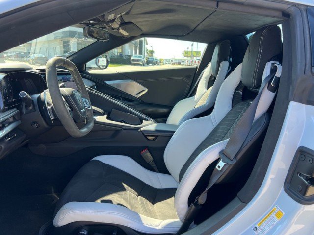 Used 2021 Chevrolet Corvette Stingray Premium Conv w/ Z51 Performance Package image 21