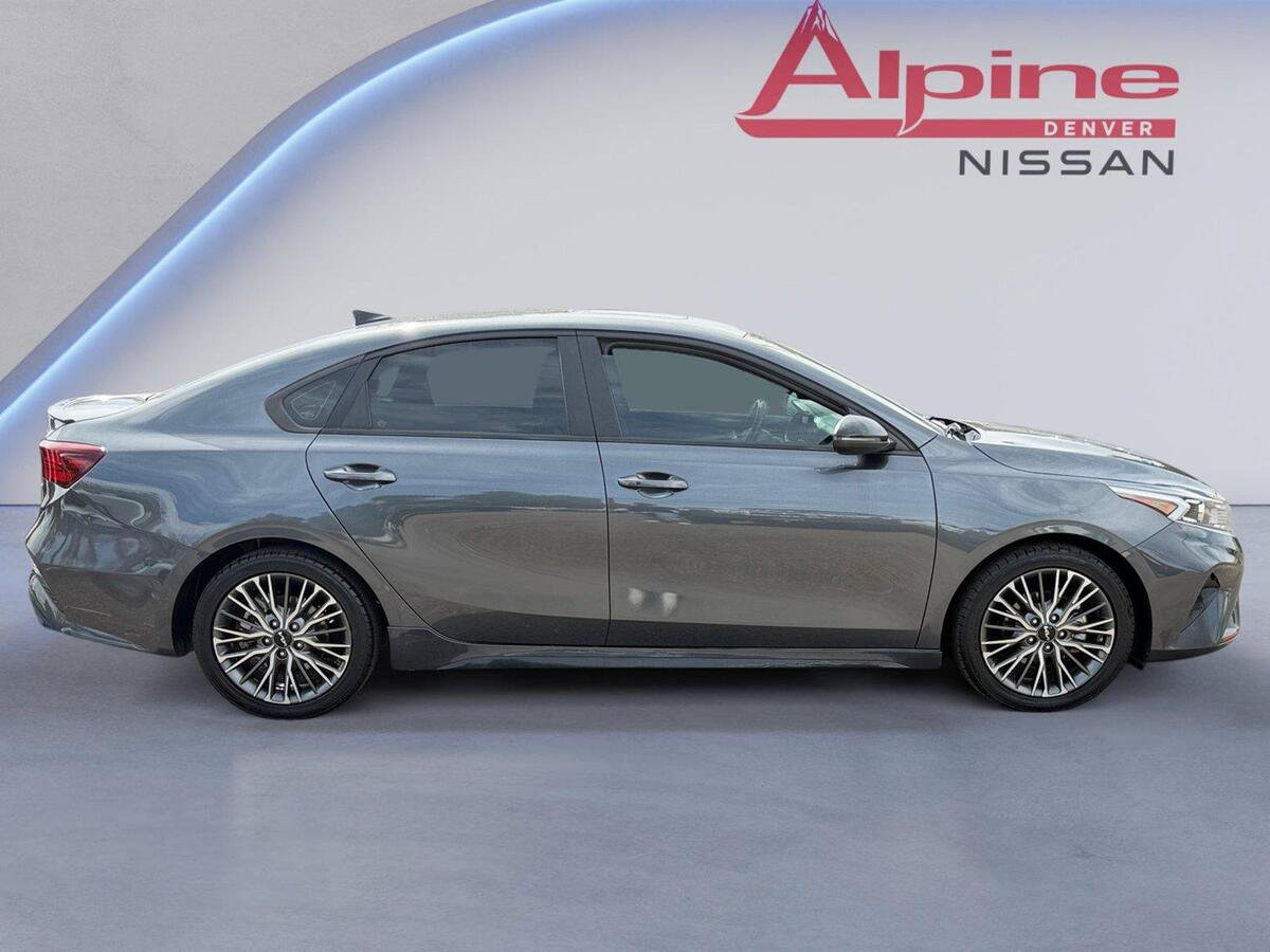 Used 2022 Kia Forte GT-Line w/ GT-Line Premium Package FWD image 6