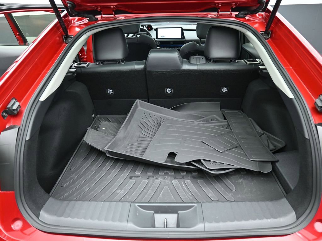 Used 2025 Toyota Prius XLE image 29