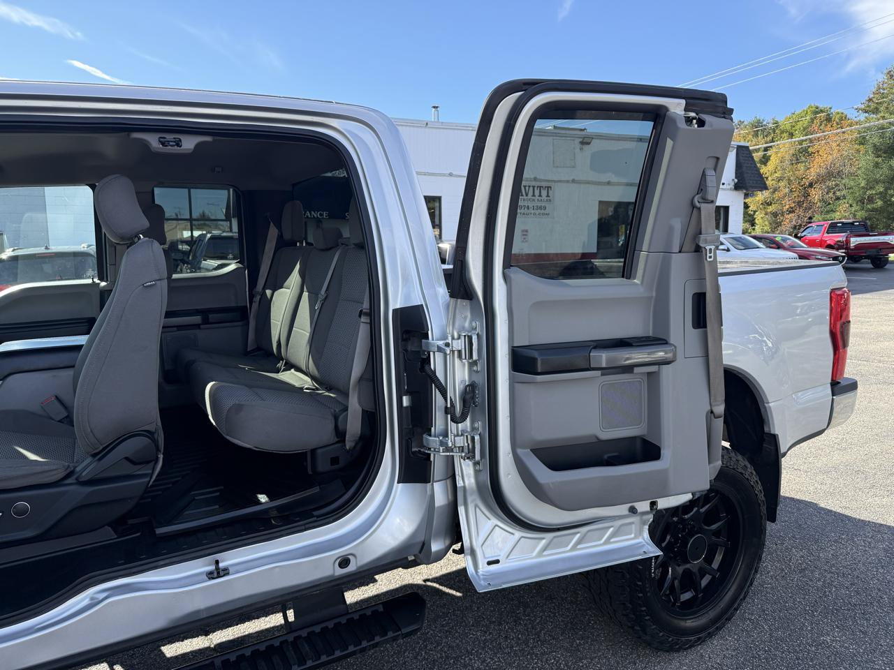 Used 2017 Ford F250 XLT w/ XLT Value Package AWD/4WD image 20