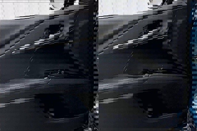 Used 2025 Toyota Camry XSE w/ Premium Plus Package image 21