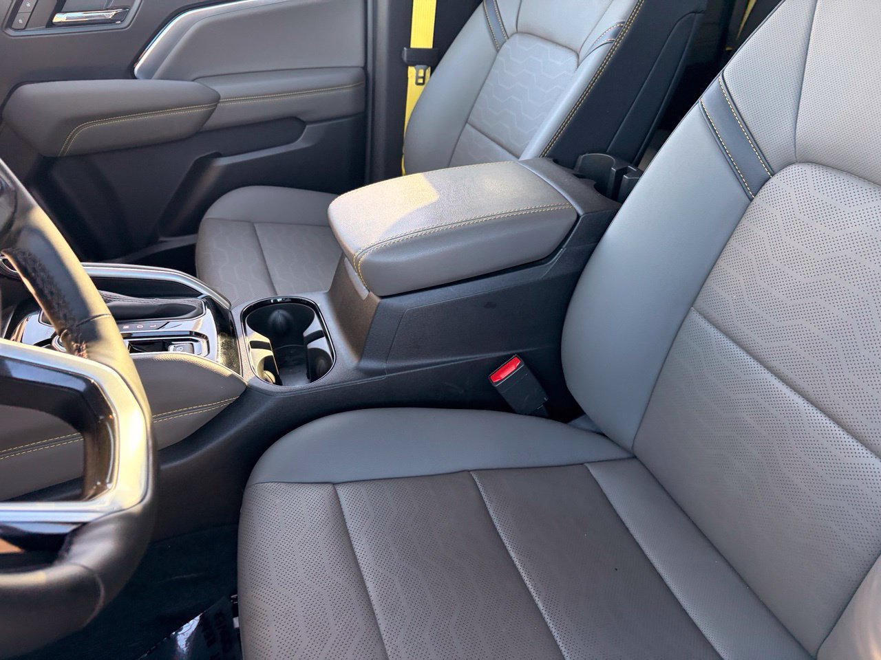 Used 2024 Chevrolet Colorado ZR2 w/ ZR2 Convenience Package III AWD/4WD image 19