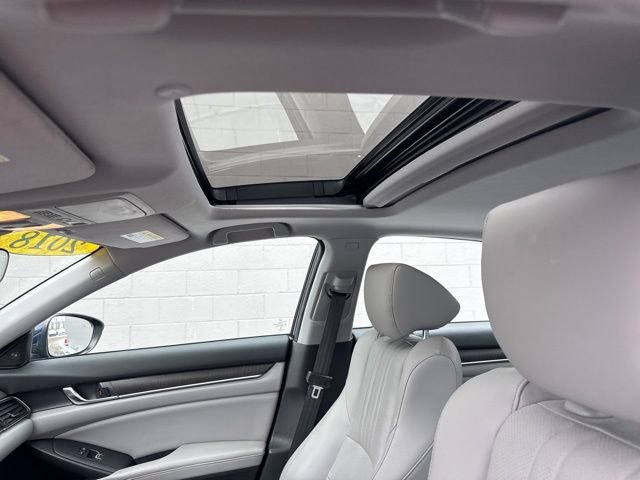 Certified 2018 Honda Accord Touring image 18