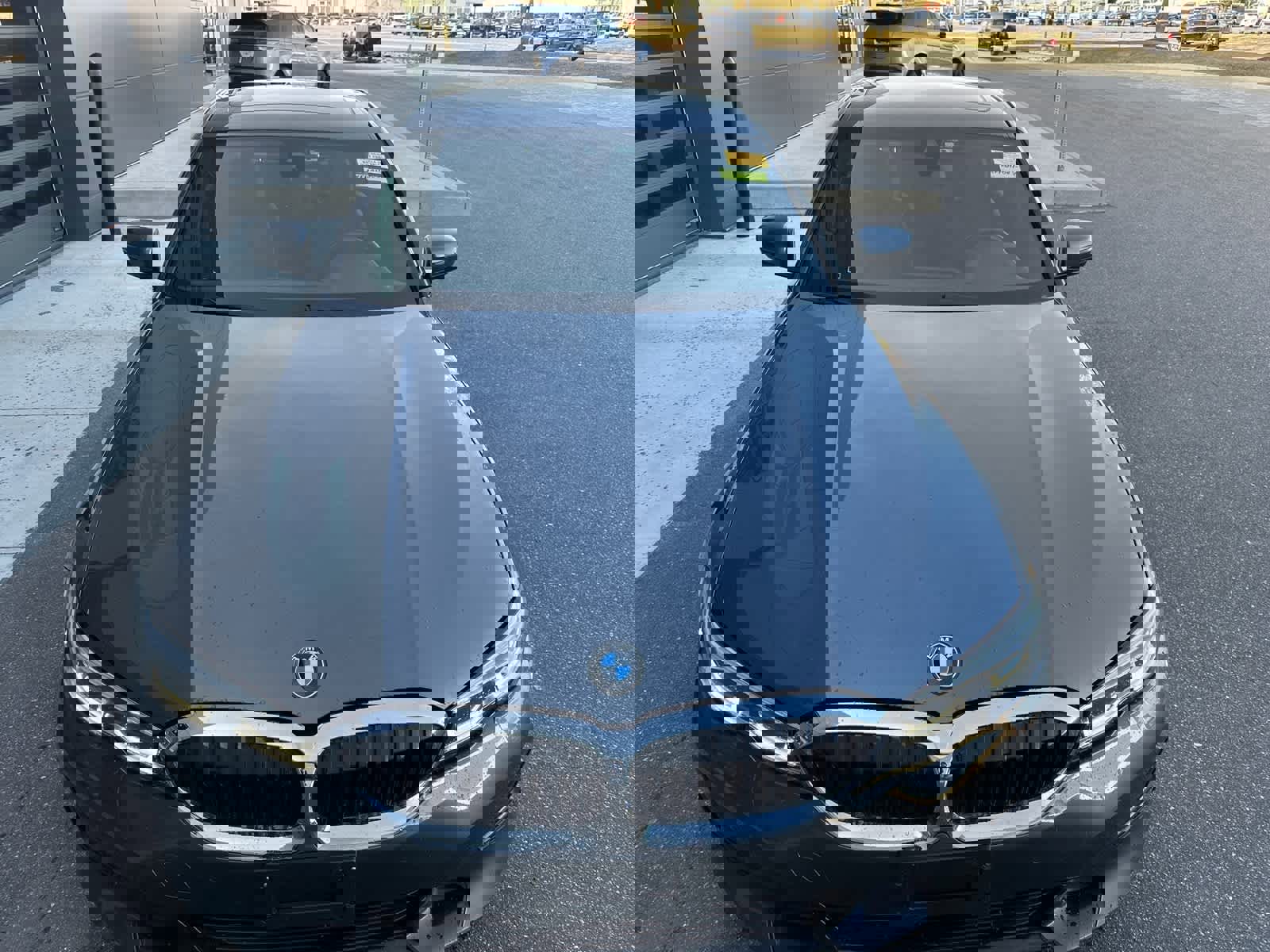 Used 2019 BMW 330i xDrive Sedan w/ Convenience Package image 9