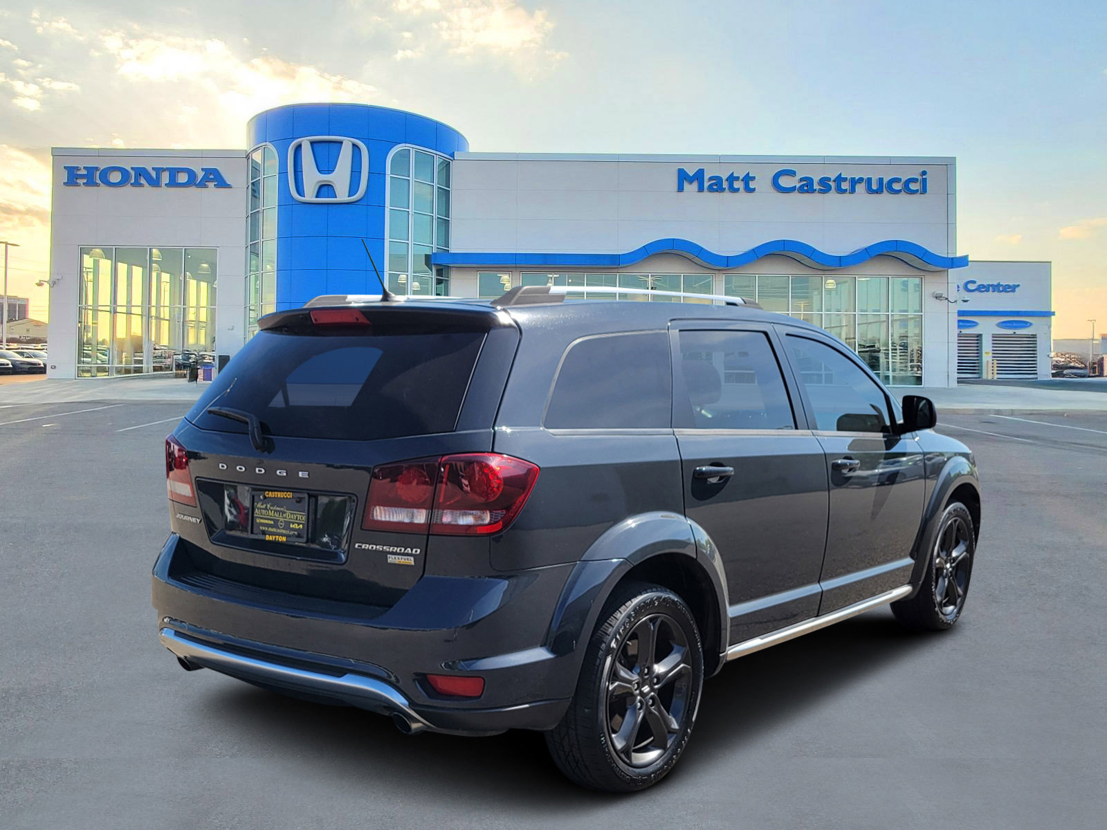 Used 2018 Dodge Journey Crossroad FWD image 4