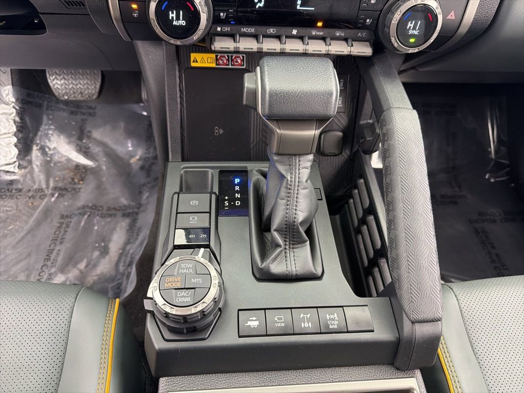 Used 2025 Toyota 4Runner Trailhunter image 15