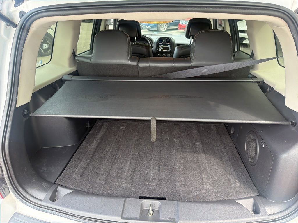 Used 2015 Jeep Patriot Limited w/ Sun/Sound Group image 23