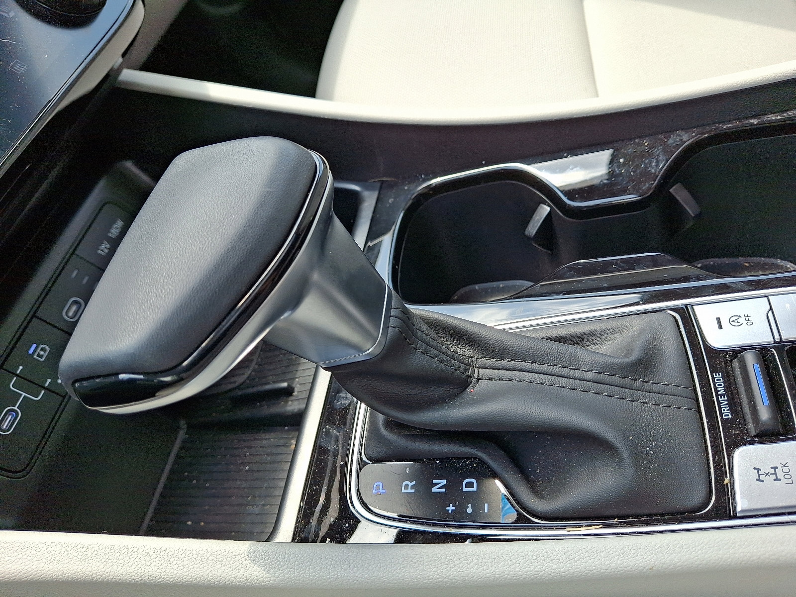 Used 2025 Hyundai Tucson SEL image 15