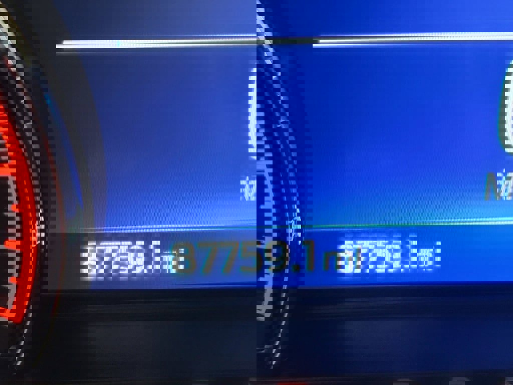 Used 2022 Ford Explorer Limited w/ Equipment Group 301A image 17