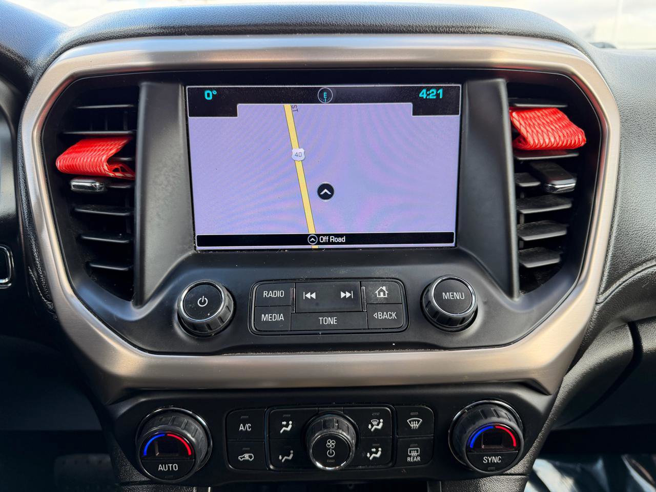 Used 2018 GMC Acadia Denali w/ Technology Package image 32