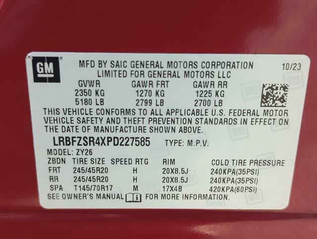 Used 2023 Buick Envision Avenir AWD/4WD image 37