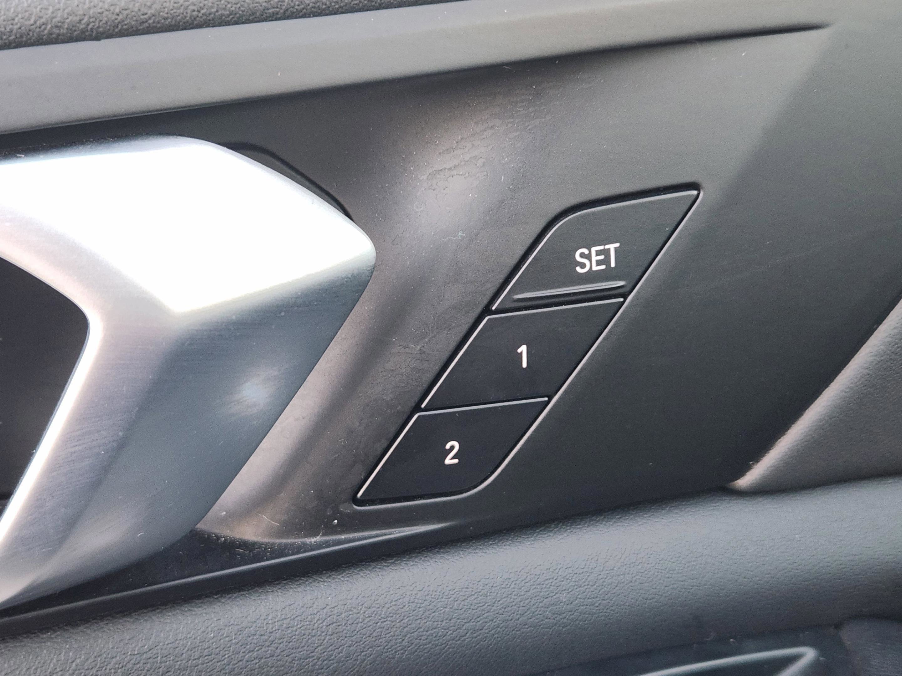 Used 2024 BMW X5 xDrive50e image 19