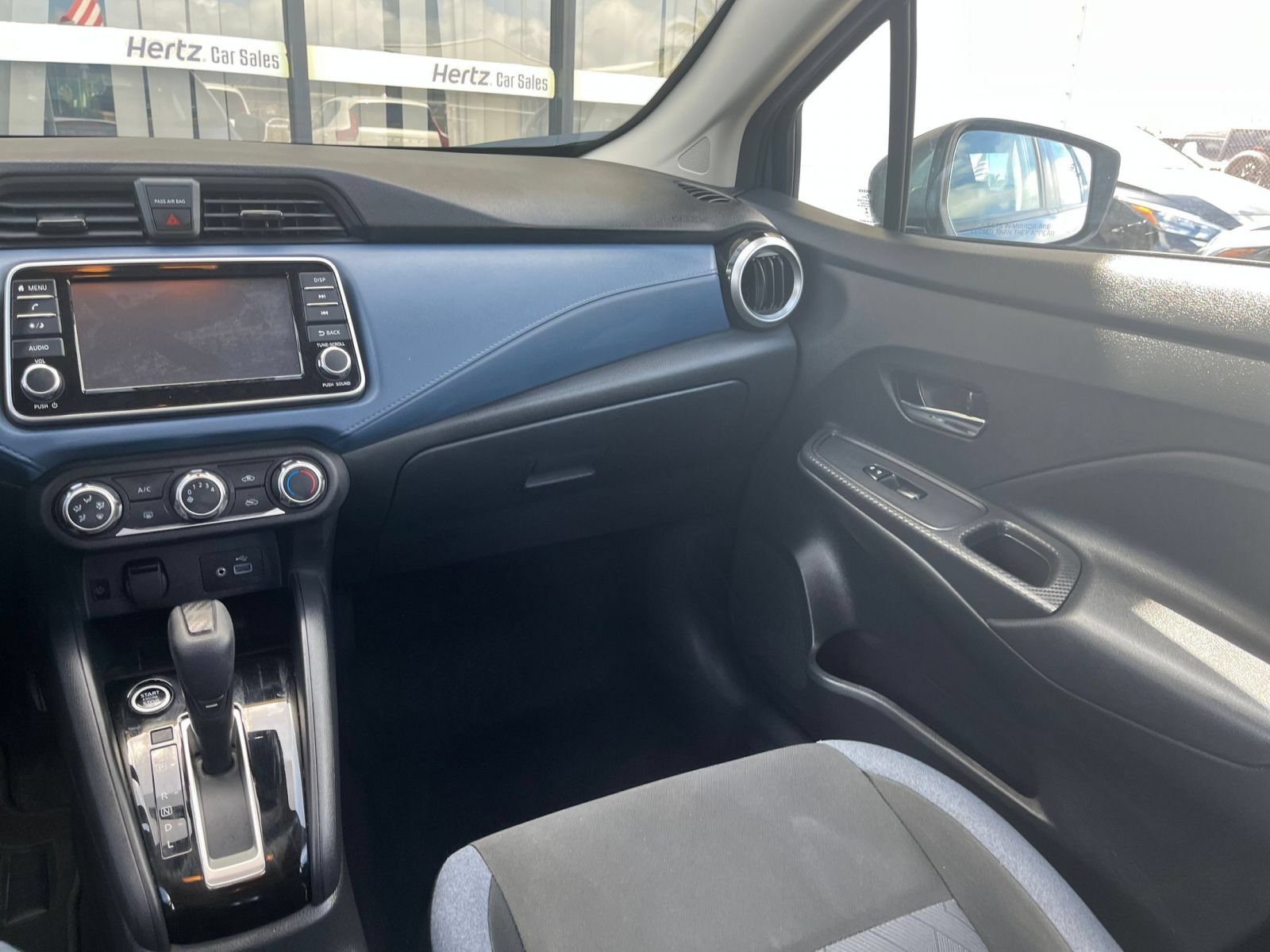 Used 2025 Nissan Versa SV FWD image 32