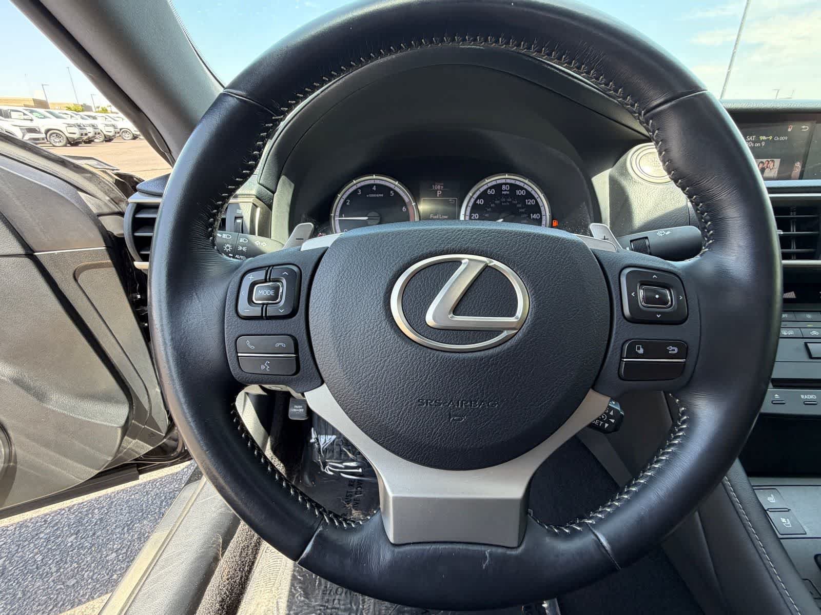 Used 2016 Lexus RC 200t w/ Premium Package RWD image 18