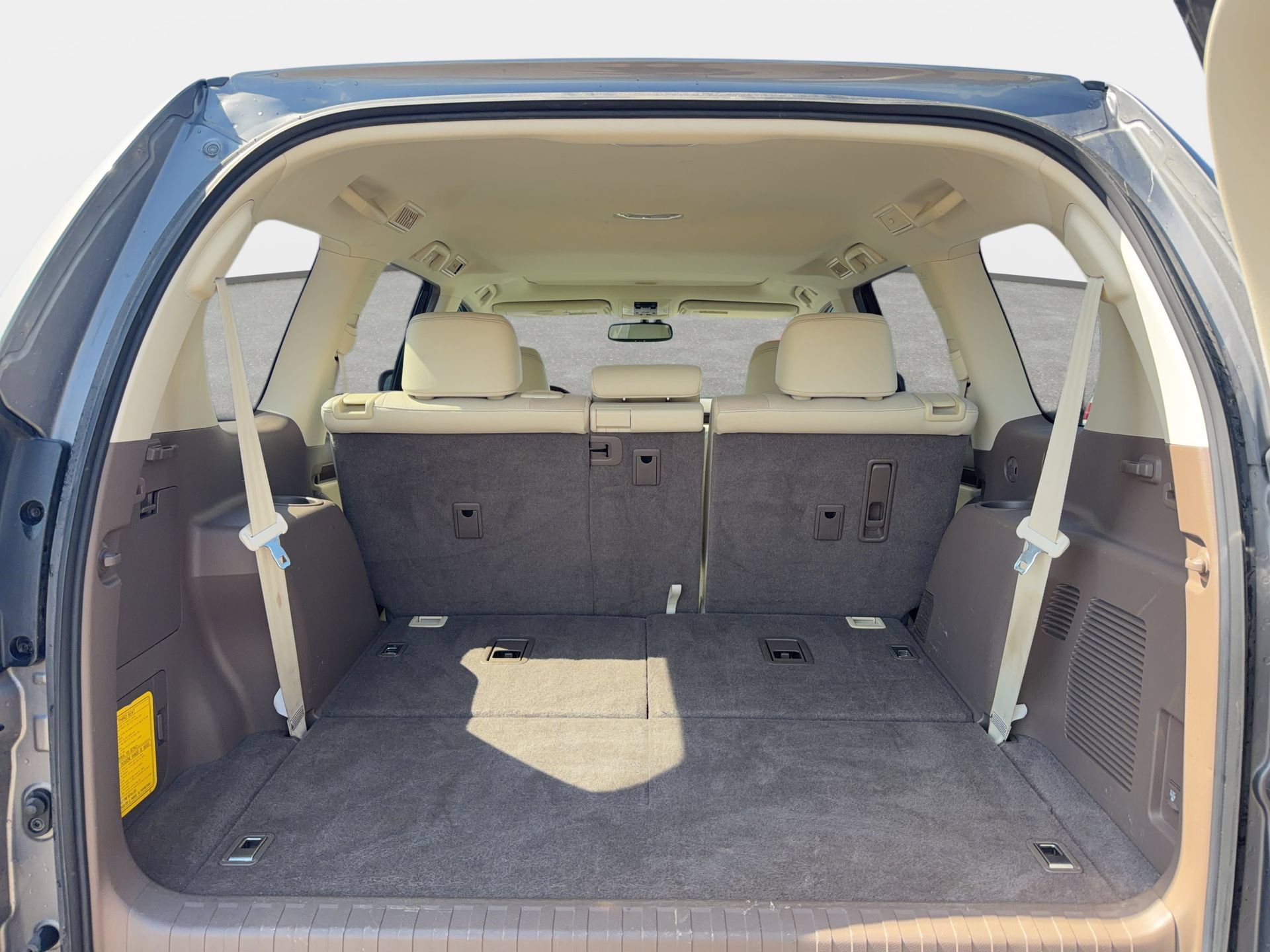 Used 2014 Lexus GX 460 w/ Premium Package AWD/4WD image 12